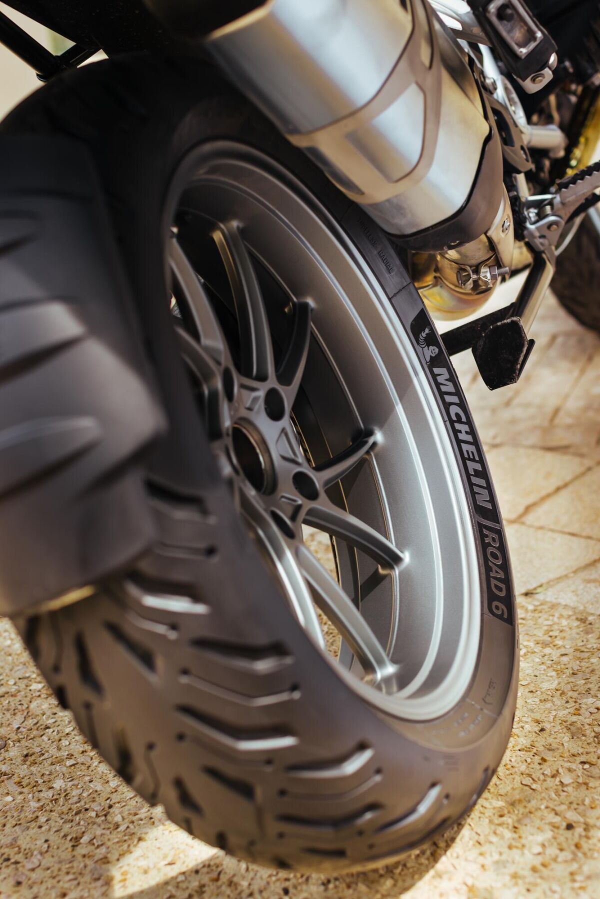 RD6 190/50ZR17 (73W) TL
