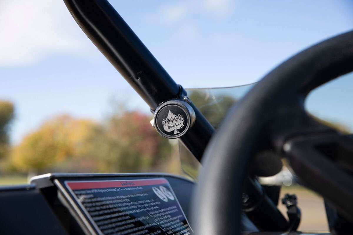 UTV - 1.625 ROLL CAGE MOUNT (F
